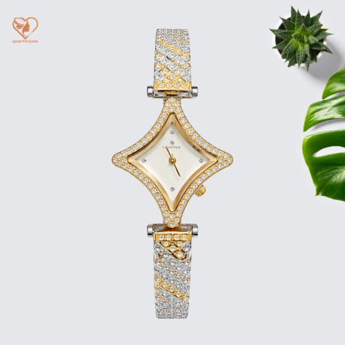 ساعة نسائية