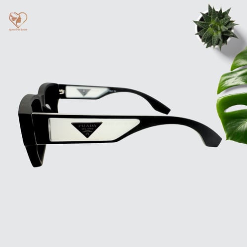 نظارة برادا