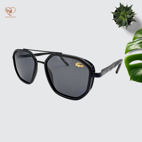 نظارة لاكوست