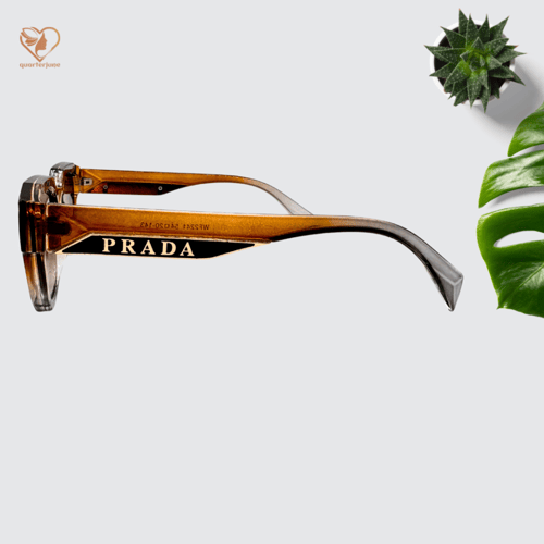 نظارة برادا