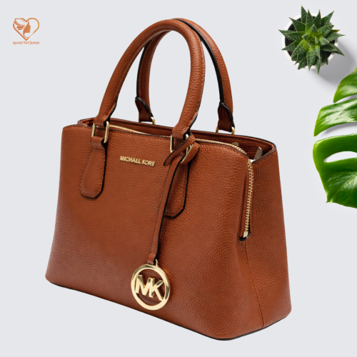 شنطة مايكل كورس