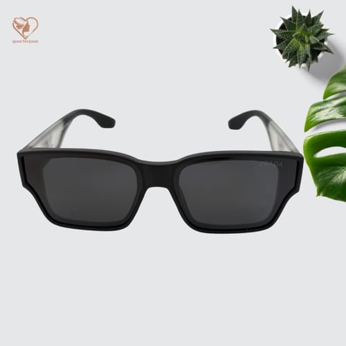 نظارة برادا