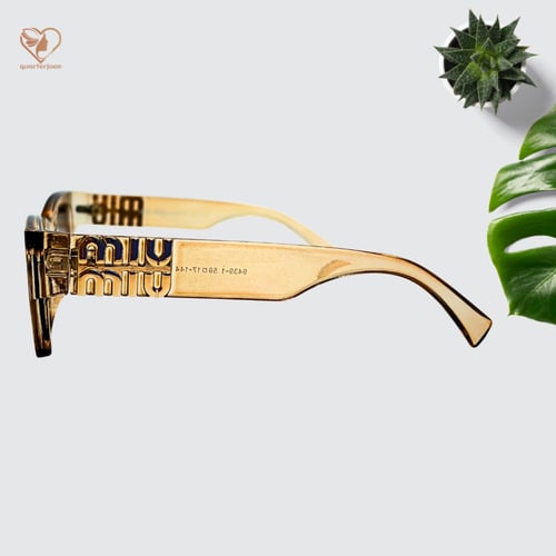 نظارة ميو ميو