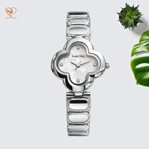 ساعة نسائية