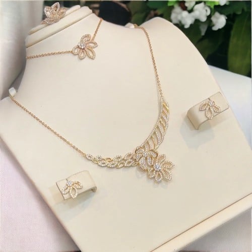 طقم تصميم الماس 18k