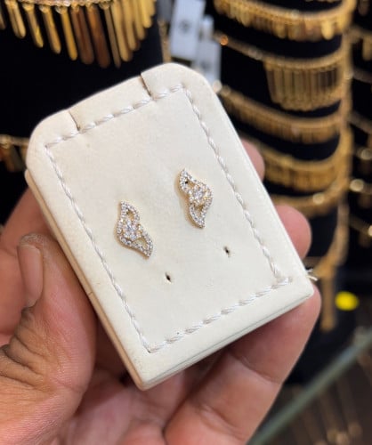 حلق ناعم عيار 18