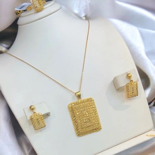 نص طقم عيار 21