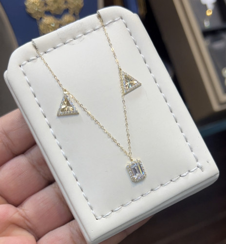 عقد ناعم 18k