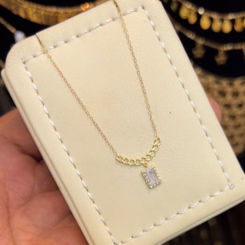 عقد جنزير عيار 18