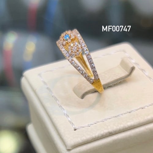 خاتم عيار 18