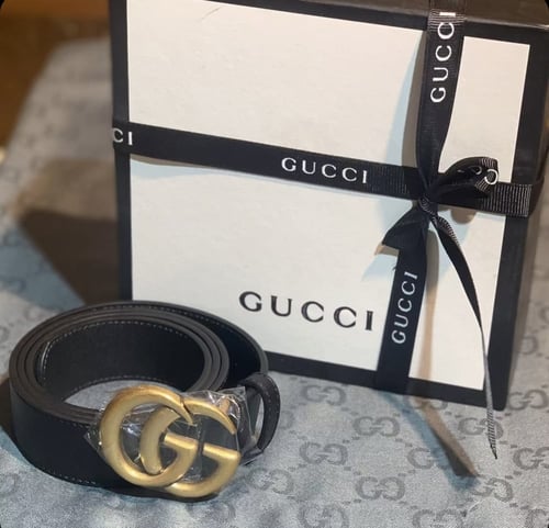 حزام نسائي انيق شامل الملحقات