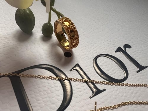 طقم ديور استيل كوري سلسال+ حلق +خاتم