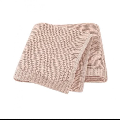 لفة مواليد مع تطريز اسم الطفل بالعربي او بالانجليز...