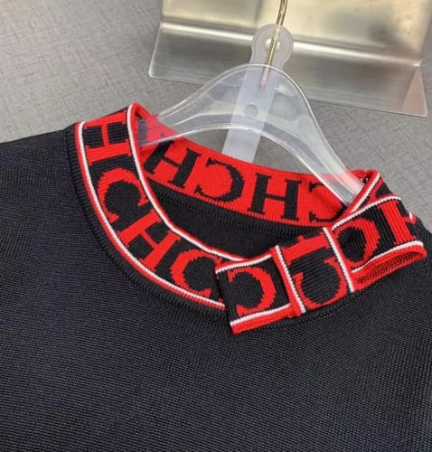 طقم مناسب للاولاد و للبنات