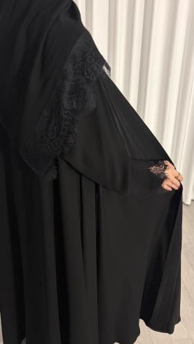 عباية حور