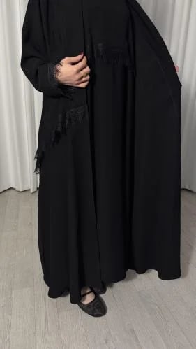 عباية شدن ( مع فستان )