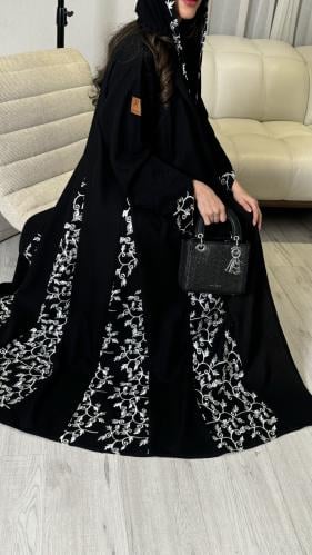غيوم ابيض