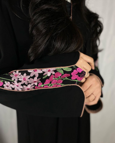 عباية ازدهار