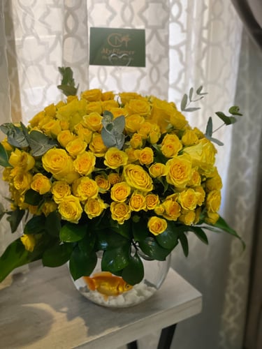 فازة سمك 30 غصن بيبي روز و 10 روز