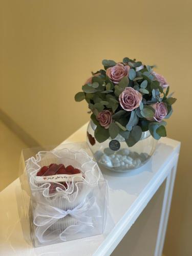 ميني كيك وفازة سمك