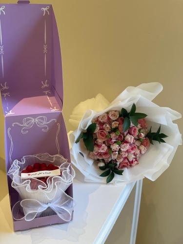 ميني كيك و بوكيه روز و بيبي روز