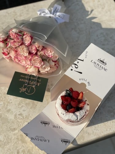 لافيفان ريد فلفيت و بيبي روز