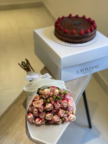 موس شوكولاتة و بيبي روز