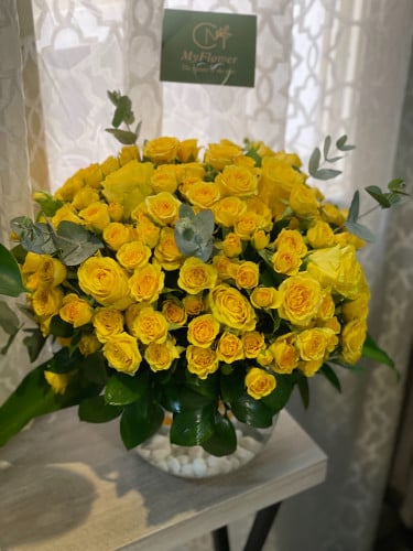 فازة سمك 30 غصن بيبي روز و 10 روز