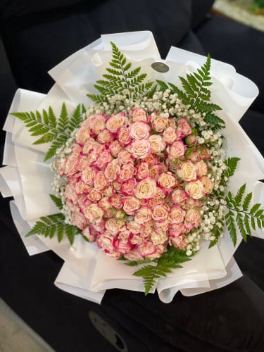 بوكيه 30 غصن بيبي روز