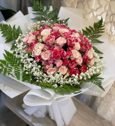 بوكيه 20 غصن بيبي روز