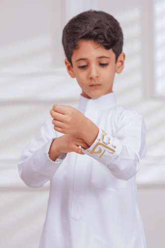 ثوب بي الاسم لينن
