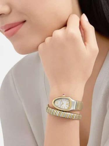 ساعه الثعبان العصريه