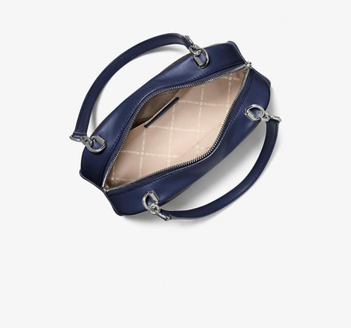 شنطة مايكل كورس