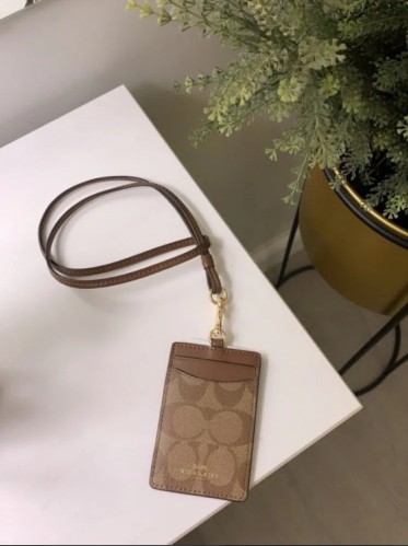 محفظة كوتش جملي