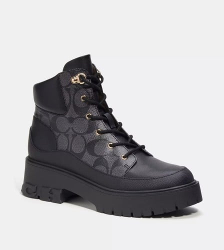 شوز كوتش النسائي