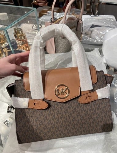 شنطة مايكل كورس