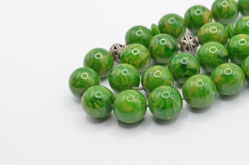 سبحة سندلوس ألماني لون اخضر تعريق اصفر جميل كركوشه...