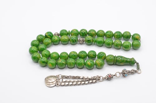 سبحة سندلوس ألماني لون اخضر تعريق اصفر جميل كركوشه...