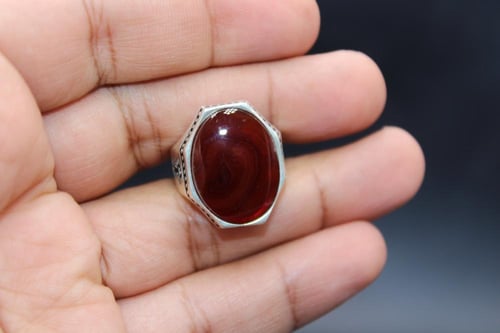 عقيق يماني كبدي زعفراني