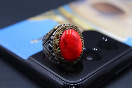 عقيق يماني كرزي مقاس 8.5 انجليزي _ 19 عربي