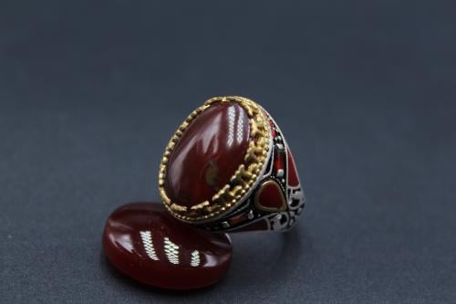 عقيق يماني كبدي مقاس 8.25 انجليزي _ 18.5 عربي