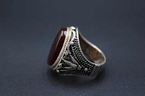 عقيق يماني كبدي مقاس 9 انجليزي _ 20 عربي