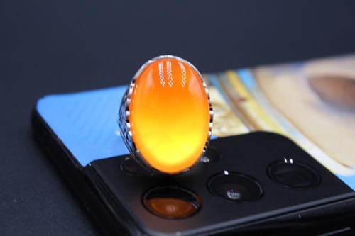 عقيق يماني عسلي مقاس 10 انجليزي _ 22.5 عربي