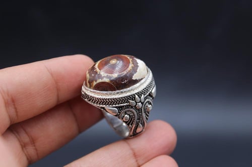 عقيق يماني داوودي عين الذيب حجم كبير مقاس 11.25 ان...