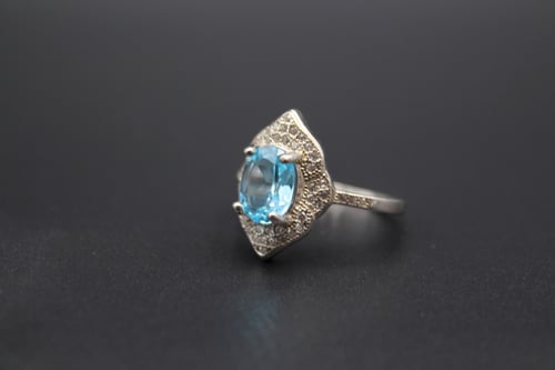 خاتم توباز سويسري مقاس 8 انجليزي _ 18 عربي