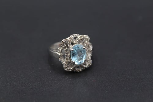 خاتم توباز سويسري مقاس 8.25 انجليزي _ 18 عربي