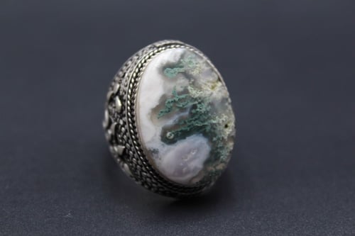 خاتم عقيق يماني طحلبي مقاس 10 انجليزي _ 23 عربي