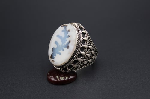 خاتم عقيق يماني مشجر مقاس 10.75 انجليزي _ 24.5 عرب...