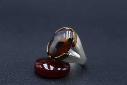 عقيق يماني مزهر مقاس 8.5 انجليزي _ 19 عربي