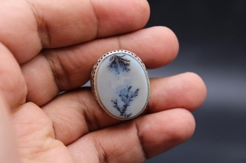 عقيق يماني مشجر مقاس 8 انجليزي _ 18 عربي